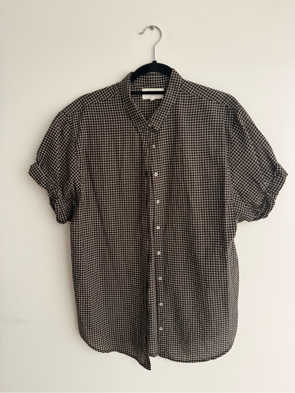 XiRENA Black and Tan Checked Short-Sleeve Button-Down Shirt - Picture 2 of 5